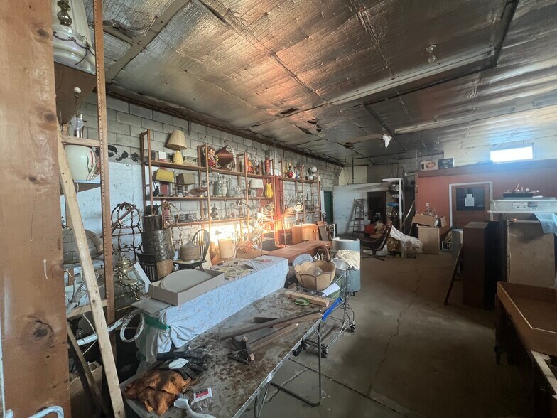 More Photos Of 1205 Spring St, Latrobe Unknown For Lease