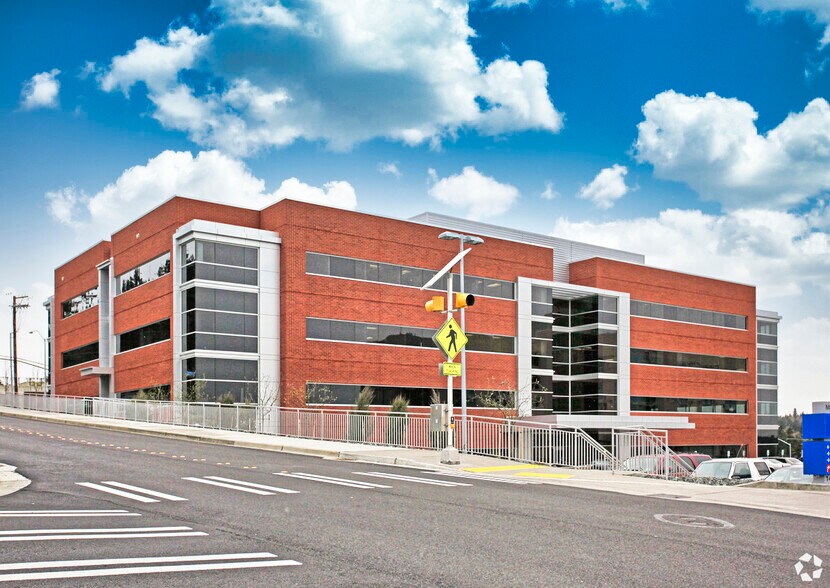 More Photos Of 1450 5th St SE, Puyallup Medical For Lease