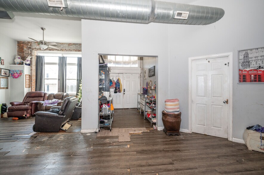 More Photos Of 1514 Kinney Ave, Cincinnati Warehouse For Sale