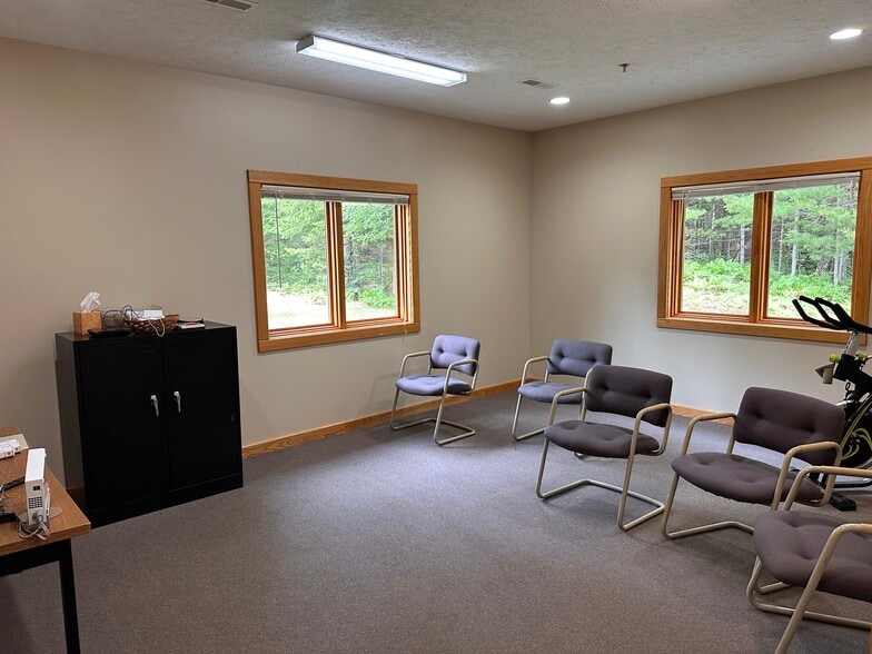 More Photos Of 1499 Business Park Dr, Traverse City Medical For Sale