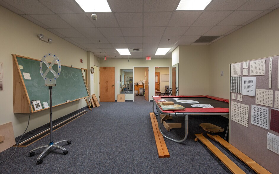 More Photos Of 610 Jones Ferry Rd, Carrboro Medical For Sale