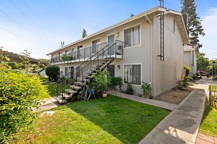 More Photos Of 125 E Dakota Ave, Fresno Apartments For Sale