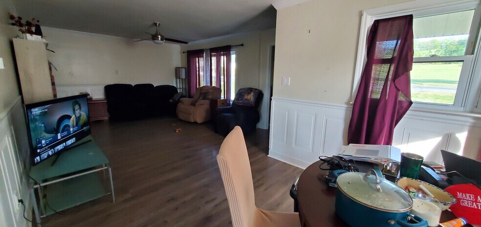 More Photos Of 1177 Route 100, Bechtelsville Specialty For Sale