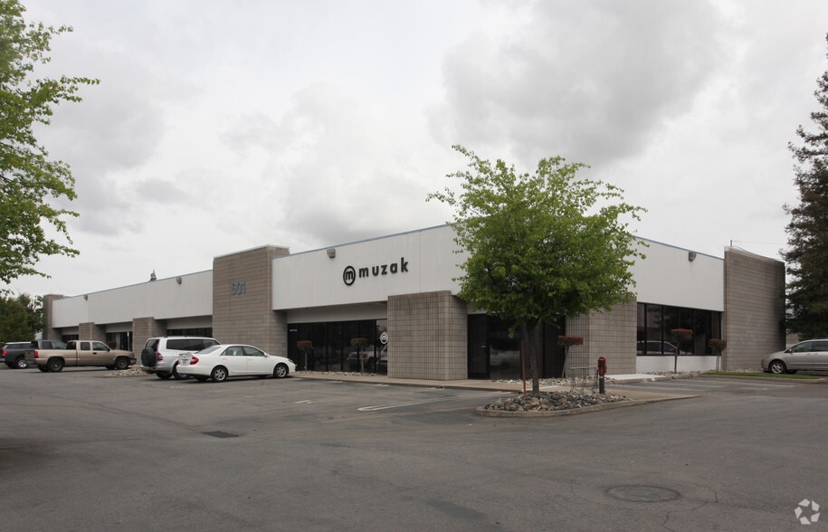 Primary Photo Of 601 Commerce Dr, Roseville Flex For Lease