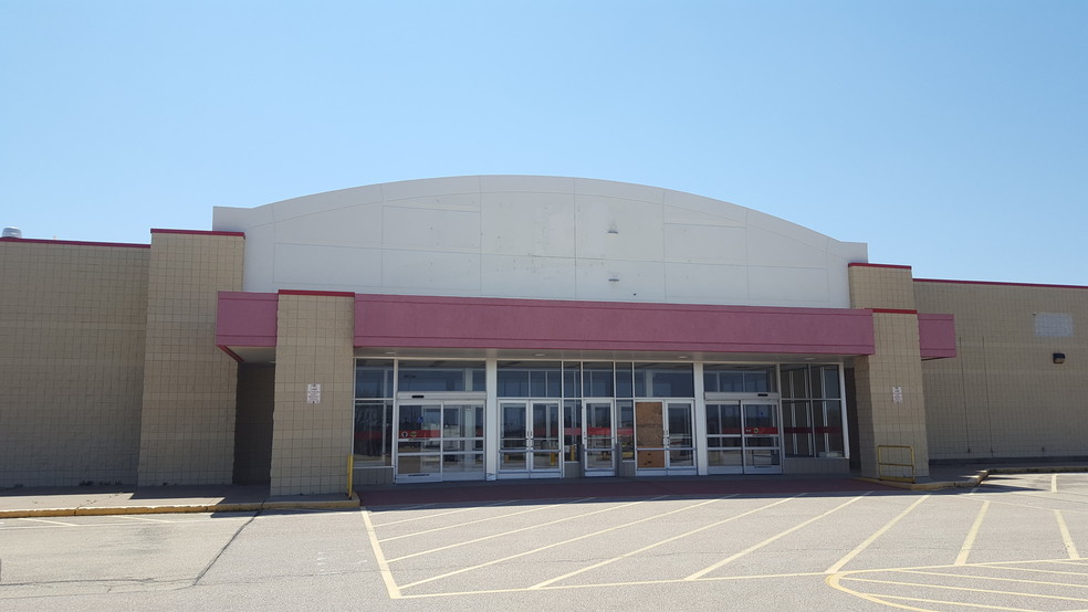 Primary Photo Of 1425 E Us Highway 151, Platteville Freestanding For Lease