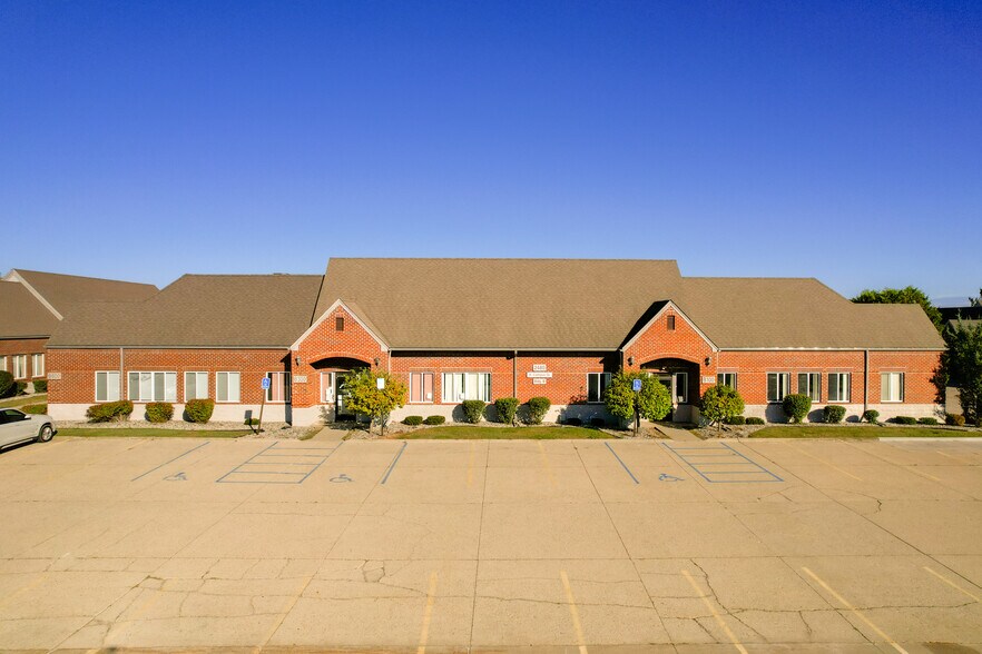 More Photos Of 2480 W Campus Dr, Mount Pleasant Medical For Lease