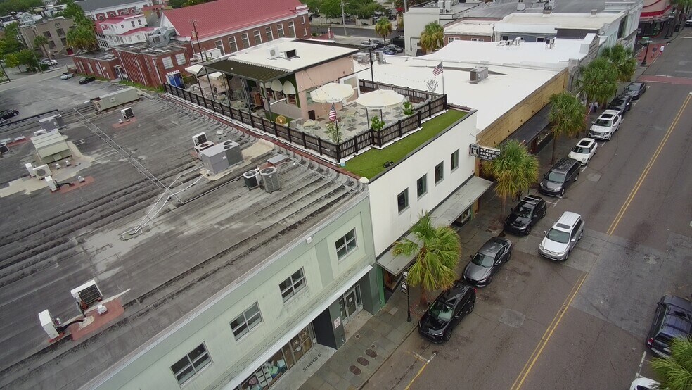 More Photos Of 495 King St, Charleston Storefront For Sale