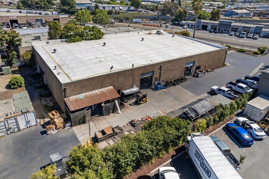 More Photos Of 1150-1164 Old Bayshore Hwy, San Jose Warehouse For Sale