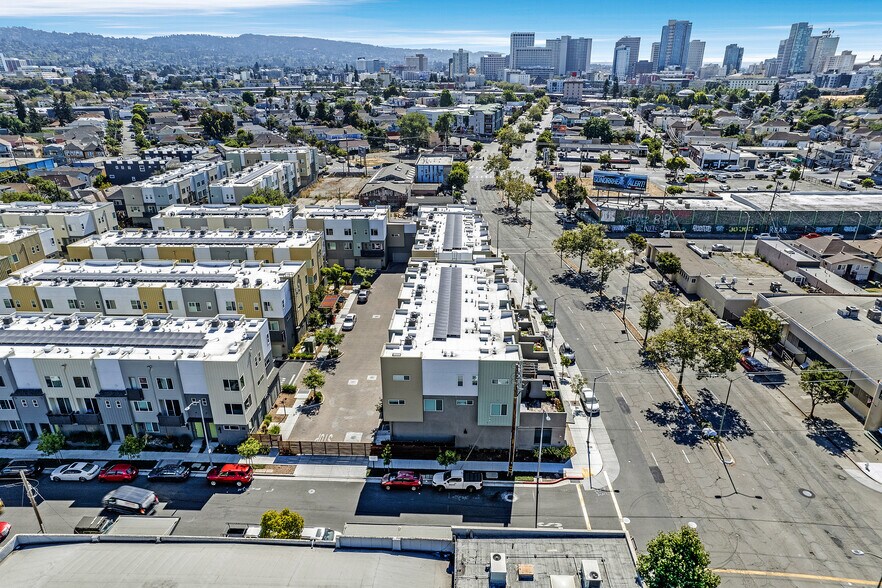 More Photos Of 986 W Grand Ave, Oakland Apartments For Lease