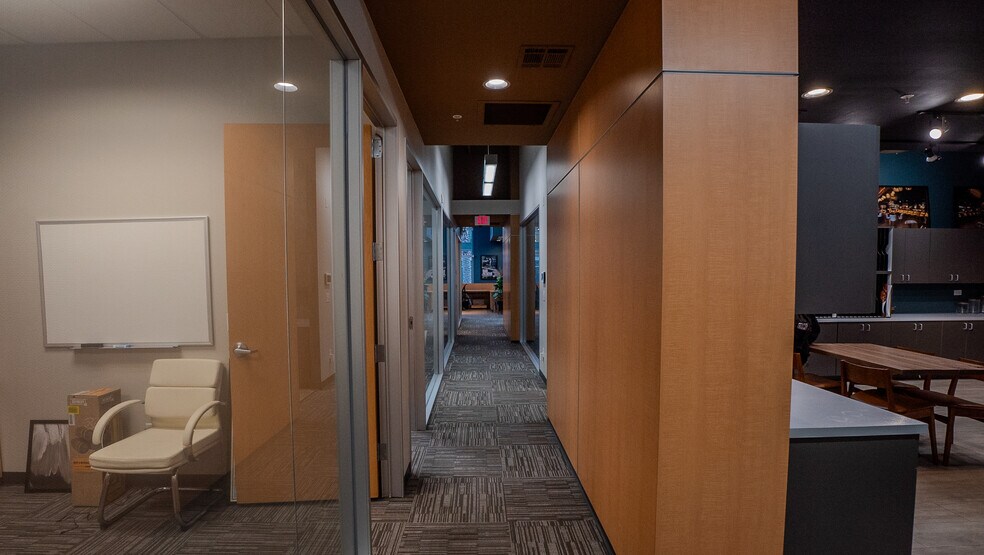 More Photos Of 127 E Warm Springs Rd, Las Vegas Office For Sale