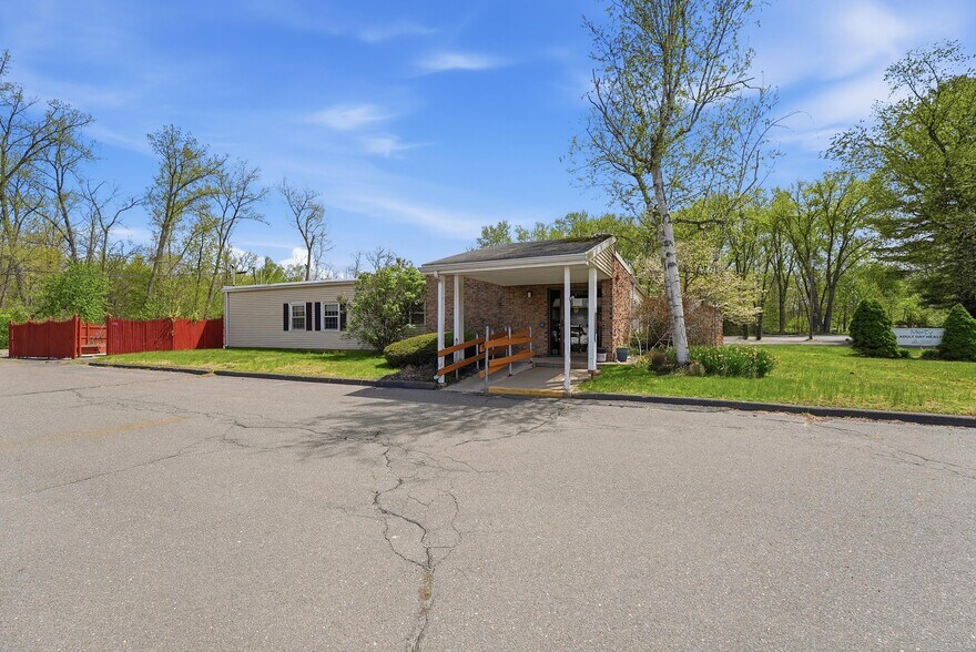 Primary Photo Of 24 Clifton St, Westfield Office For Sale