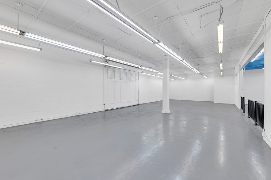 More Photos Of 1660 S La Cienega Blvd, Los Angeles Freestanding For Sale