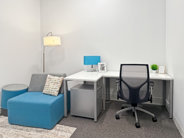 More Photos Of 4100 Market St, Huntsville Coworking Space