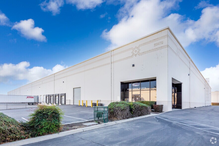 More Photos Of 2247 N Plaza Dr, Visalia Industrial For Sale
