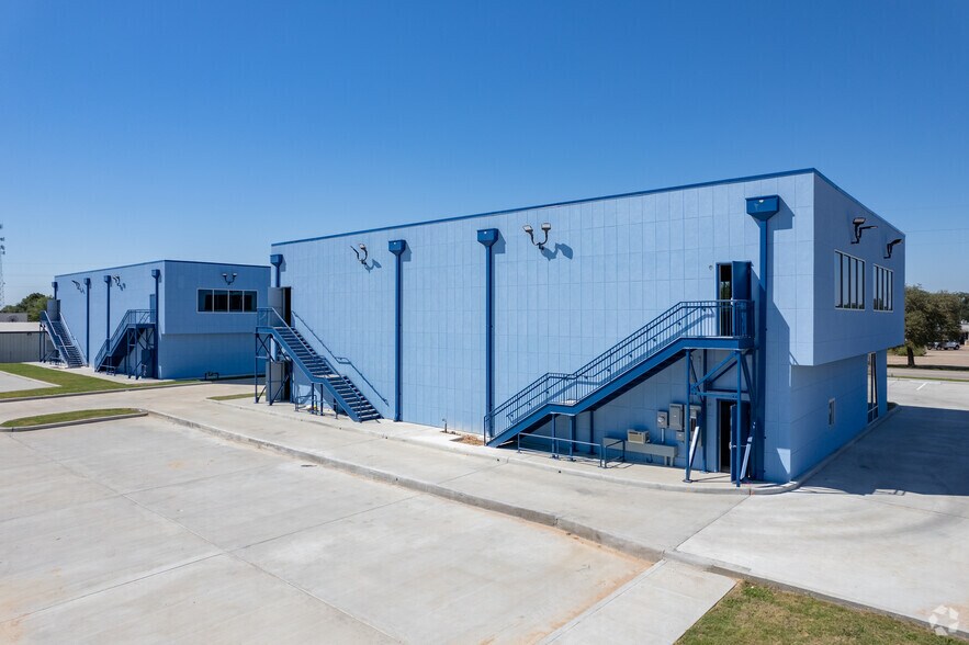 More Photos Of 31390 FM 2920, Waller Office For Lease