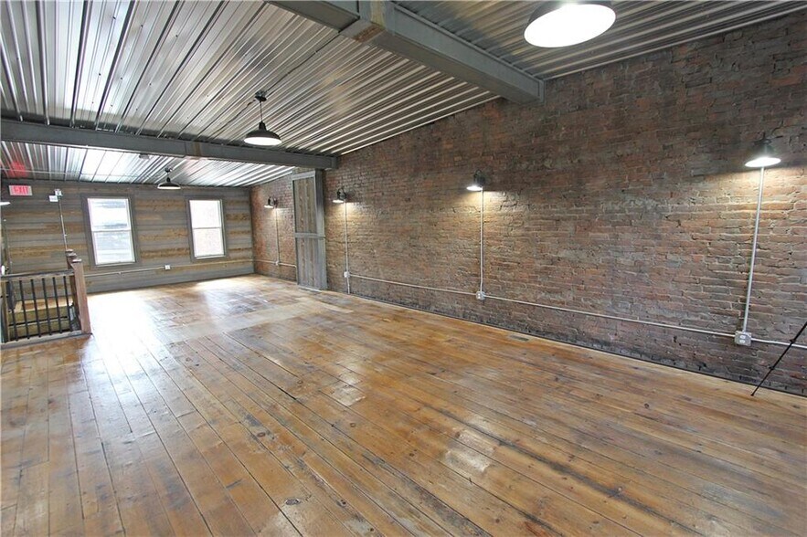 More Photos Of 51 State St, Rochester Storefront Retail Office For Lease