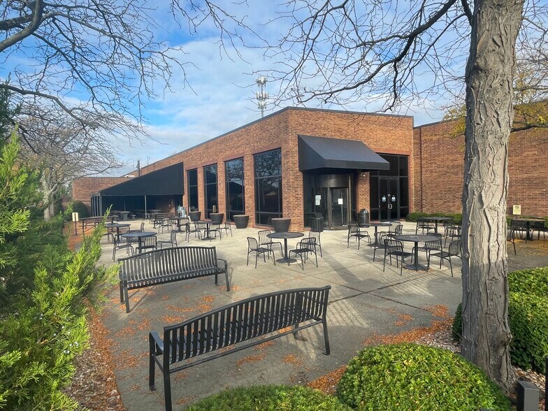 More Photos Of 5959 Bigger Rd, Kettering Light Distribution For Sale