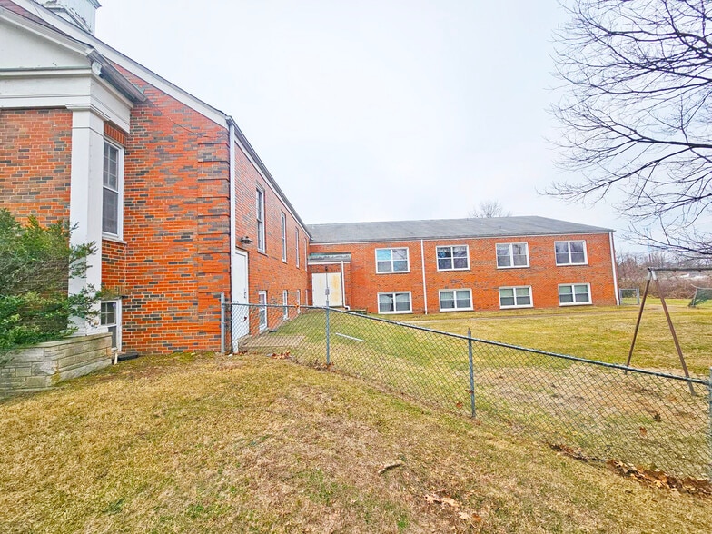 More Photos Of 10771 Trask Dr, Saint Louis Religious Facility For Sale