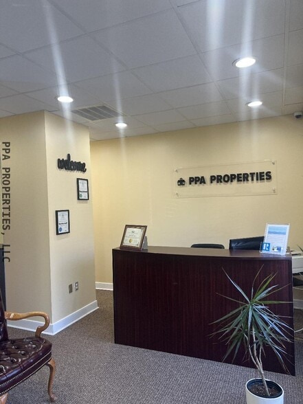 More Photos Of 3717 University Dr, Durham Office For Lease