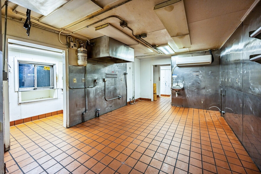 More Photos Of 1457 South St, Wheatland Fast Food For Lease