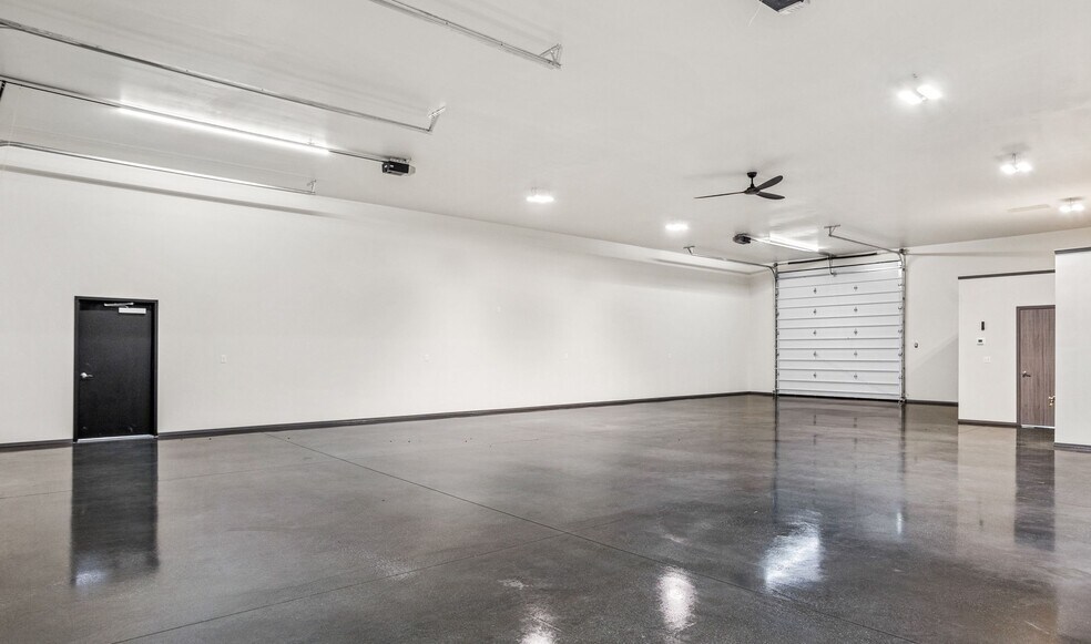 More Photos Of 207 E Naches Ave, Selah Industrial For Sale