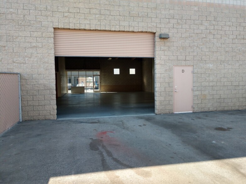 More Photos Of 110 Calavo St, Santa Paula Warehouse For Lease