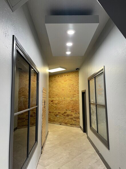 More Photos Of 2550 Washington Blvd, Ogden Office For Lease