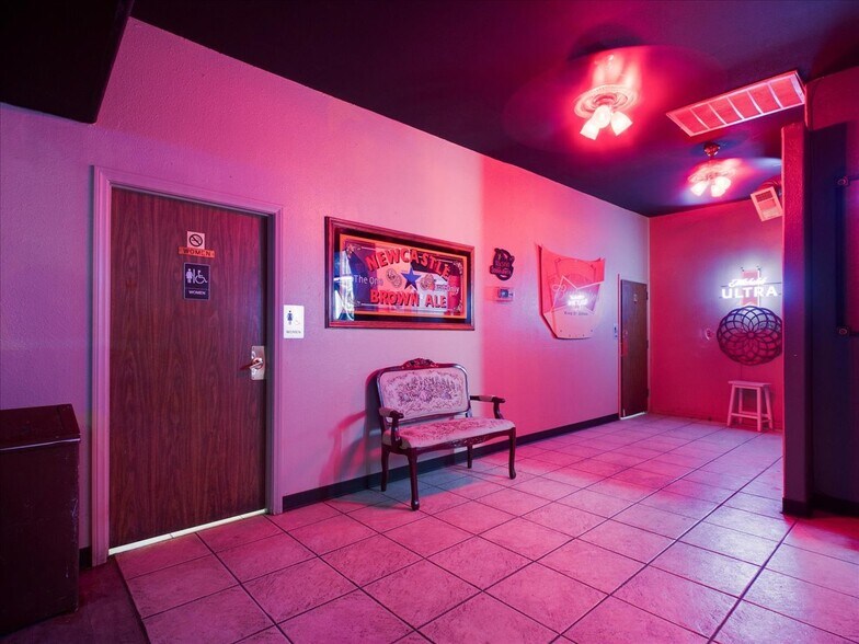 More Photos Of 1700 S Pahrump Valley Blvd, Pahrump Storefront For Sale