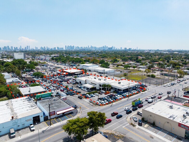 More Photos Of 3199 NW 36th St, Miami Auto Dealership For Lease