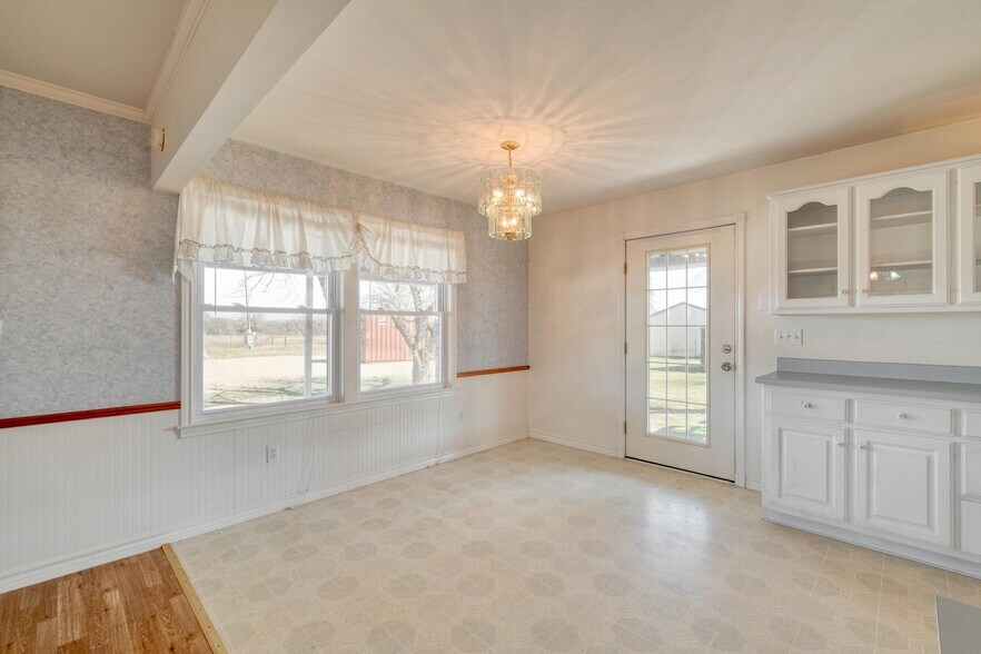 More Photos Of 829 State Highway 21 W, Cedar Creek Specialty For Sale