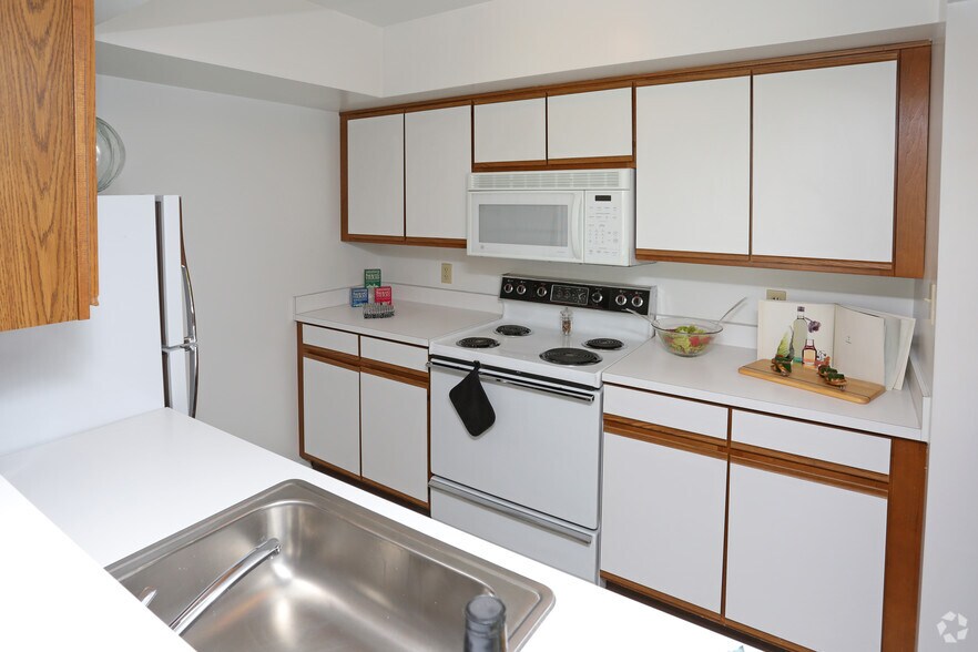 More Photos Of 657 S 3rd St, Louisville Apartments For Lease