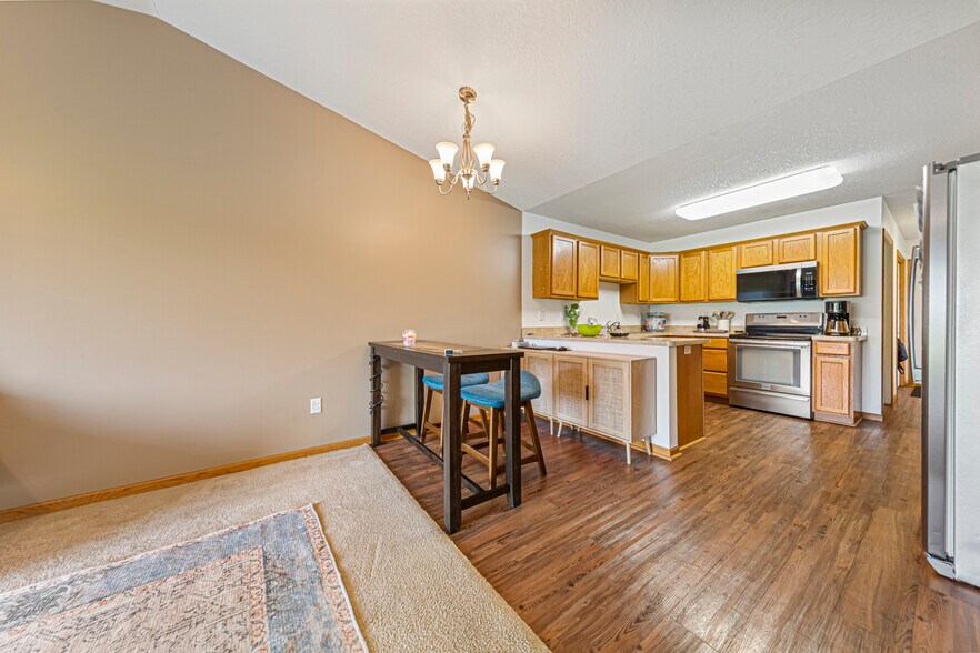 More Photos Of 665 El Dorado Ln SE, Owatonna Multifamily For Sale