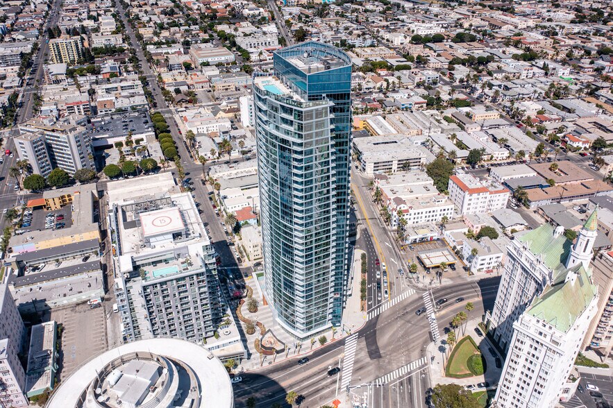 More Photos Of 777 E Ocean Blvd, Long Beach Apartments For Lease