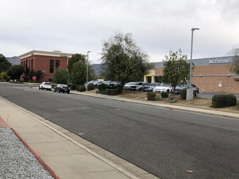 More Photos Of 1779 E Florida Ave, Hemet Office For Lease