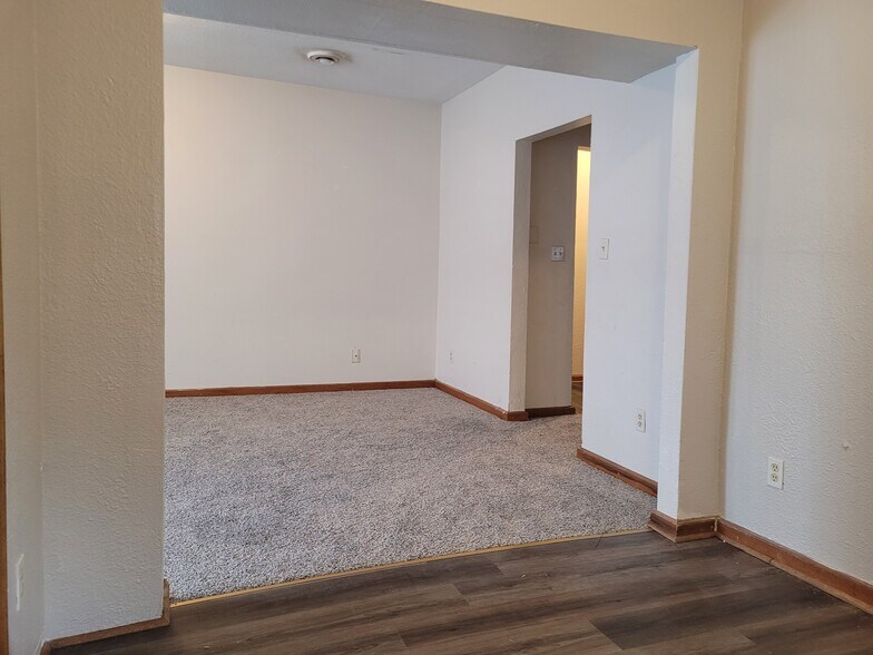 More Photos Of 4476 N 29th St, Milwaukee Freestanding For Sale