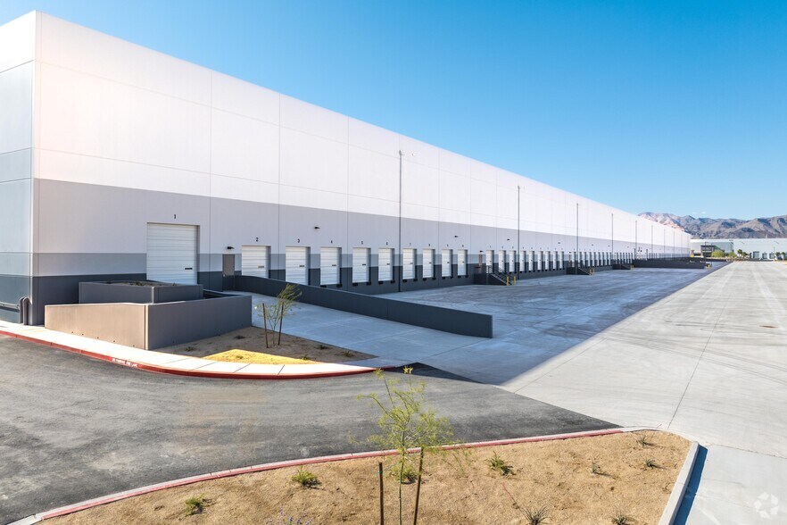 More Photos Of 6100 Shatz St, Las Vegas Distribution For Lease