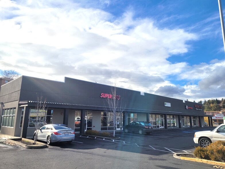 More Photos Of 415 NE Stadium Way, Pullman Unknown For Lease