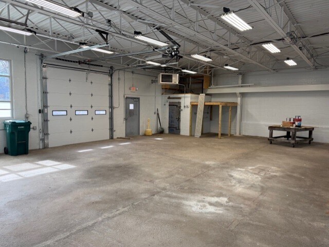 More Photos Of 3475 Cardiff Ave, Cincinnati Warehouse For Lease