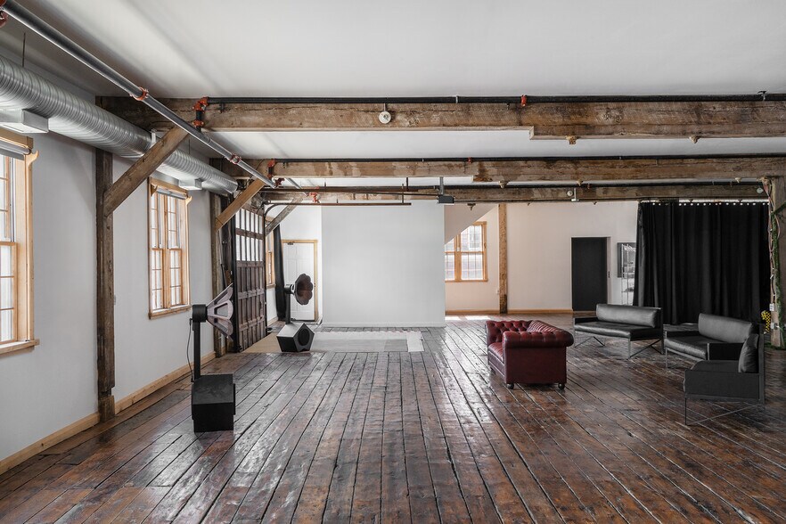 More Photos Of 359 Columbia St, Hudson General Retail For Sale