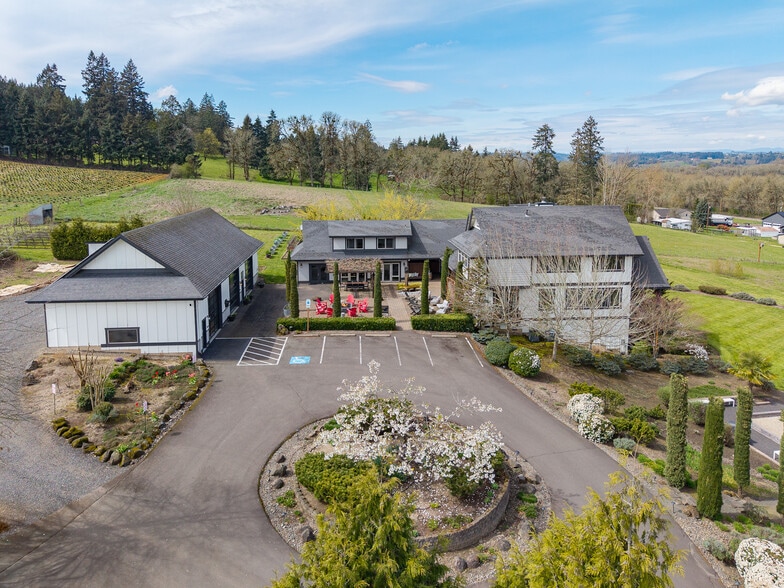 More Photos Of 20300 NE Highway 240, Newberg Hotel For Sale