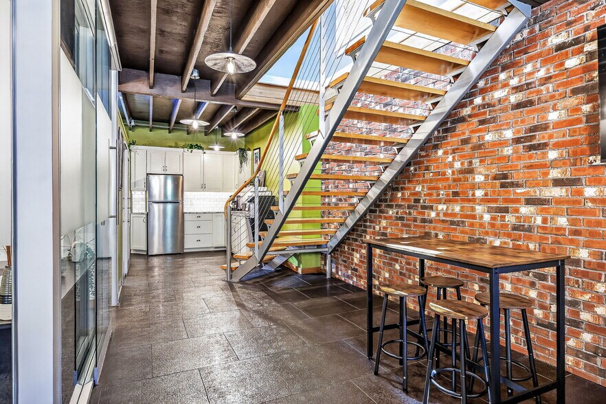 More Photos Of 383 Park Ave, Rochester Office Residential For Sale