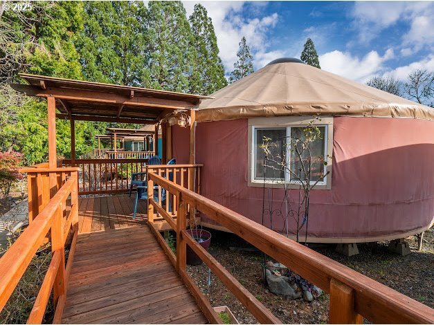 More Photos Of 87991 Territorial Rd, Veneta Hospitality For Sale