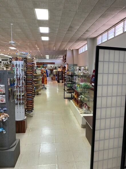 More Photos Of 1-3461 Kaumualii Highway, Hanapepe Flex For Sale