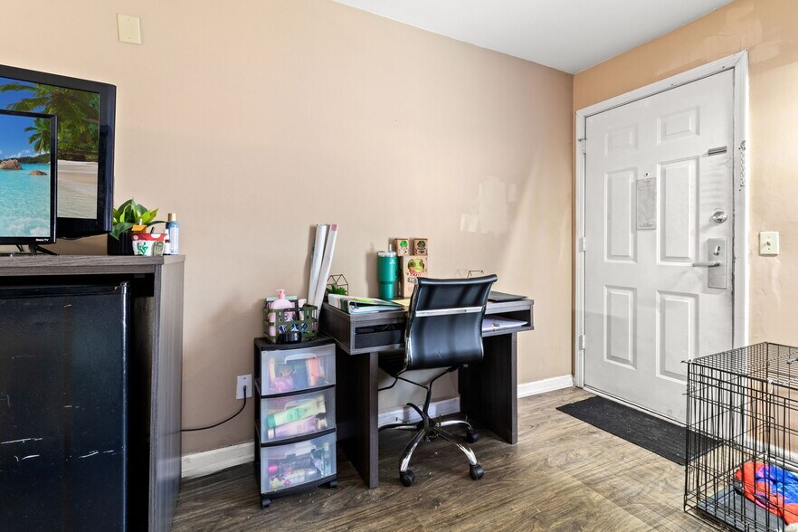 More Photos Of 2350 Chestnut St, Orangeburg Hotel For Sale