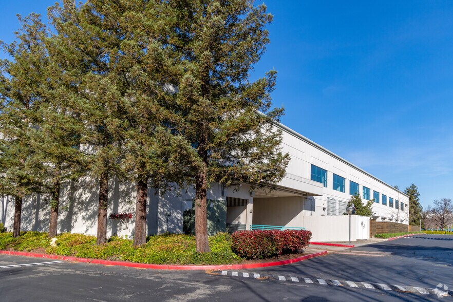 More Photos Of 3200 N 1st St, San Jose Research And Development For Lease