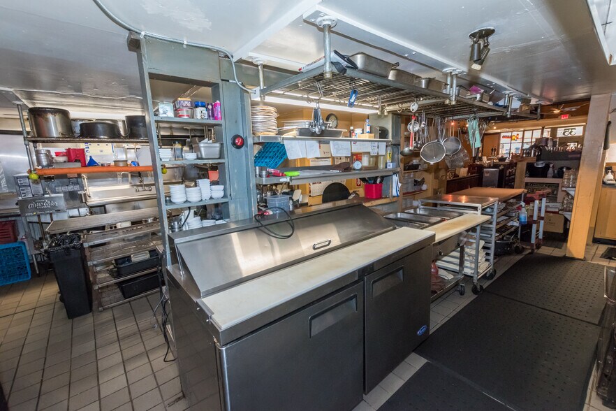 More Photos Of 35 Main St, Bisbee Restaurant For Sale