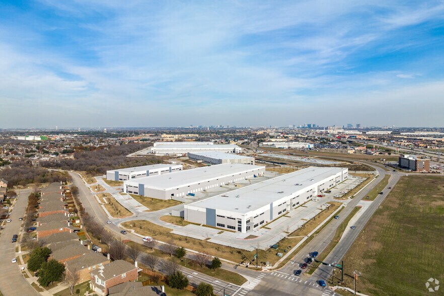 More Photos Of 4001 Main St, The Colony Unknown For Lease