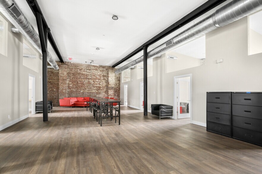 More Photos Of 3317-3341 Gaul St, Philadelphia Service For Sale