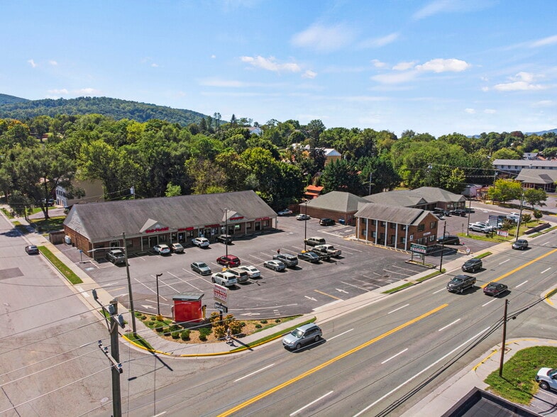 More Photos Of 239 South St, Front Royal Freestanding For Sale
