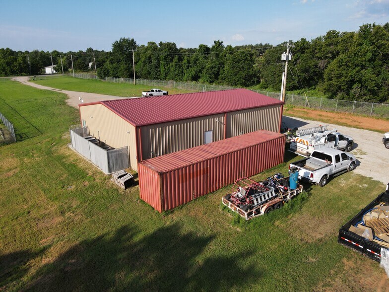 More Photos Of 2380 Simpson rd, Guthrie Flex For Lease